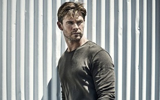 Chris Hemsworth tiết lộ thực đơn giảm cân "nghèo nàn" gây sốc