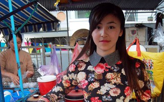 Cận cảnh "hot girl" bán bánh tráng trộn ở Đà Lạt nổi tiếng trên mạng