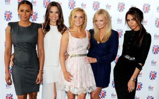 Victoria không còn là thành viên Spice Girls