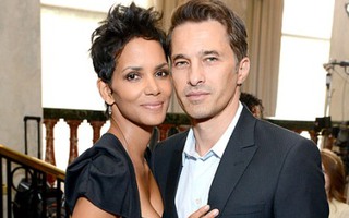 "Miêu nữ" Halle Berry đang mang bầu bé trai