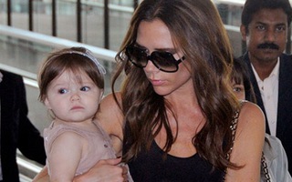 Những hình ảnh tuyệt đẹp của Harper Beckham và mẹ