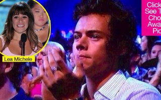 Harry Styles bật khóc vì bài phát biểu của ngôi sao "Glee"