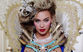 Ngắm Beyonce lộng lẫy như nữ hoàng