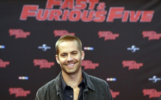 Xúc động clip tưởng niệm Paul Walker từ "Fast & Furious"