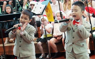 Quán quân Đồ Rê Mí 2013 biểu diễn trên truyền hình Úc