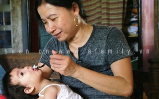 Hai người phụ nữ “quên” lập gia đình vì mải chăm trẻ mồ côi