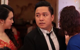  Tuấn Hưng căng thẳng trong lễ ăn hỏi
