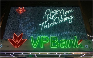 Nhộn nhịp Giáng sinh bên Cây Thịnh Vượng