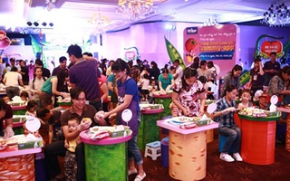 Hành trình khám phá thức ăn lý thú của mẹ và con