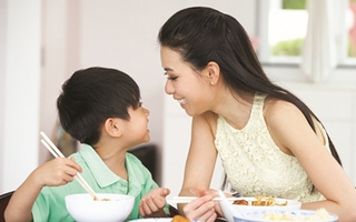 Có đúng con bạn bị biếng ăn?