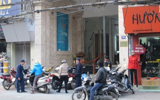 Nhóm mua hoạt động trở lại: Khách hàng tấp nập đến đổi voucher