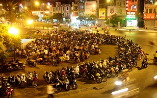 Hà Nội: Các tụ điểm "chém gió" hút khách mùa hè 