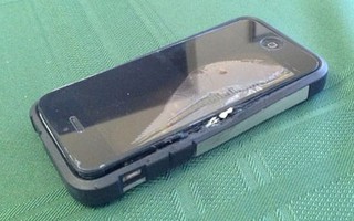 Kinh hoàng iPhone 5c phát nổ khiến một người bị bỏng nặng