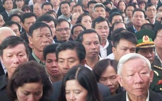 Hàng nghìn người về dự lễ truy điệu ông Nguyễn Bá Thanh