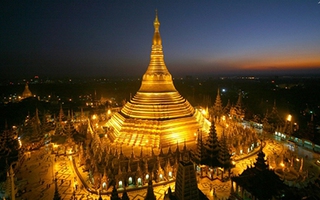 Những ngôi chùa long lanh giữa lòng Đông Nam Á