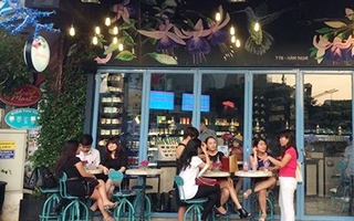 Những quán cà phê view đẹp, đồ ngon để "tám" chuyện Tết ở Sài Gòn