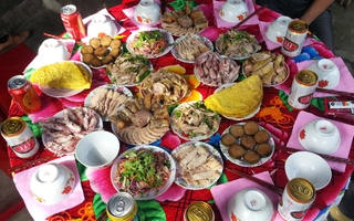 Thương nhớ mâm cỗ Tết miền Trung