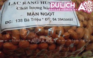 Cuối tuần, nhâm nhi lạc rang húng lìu phố Bà Triệu