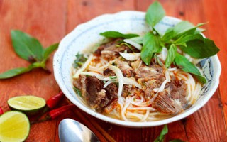 Nấu bún bò Huế chuẩn ngon đúng điệu