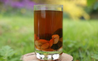 Tự nấu nước sâm mát bổ cho cả nhà giải khát