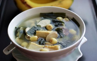 Ngọt lành hấp dẫn món canh rong biển nấu nấm