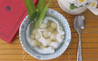 Chè nếp lá dứa ngọt ngào hương vị mùa thu