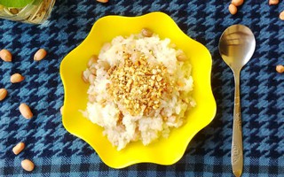 Tuyệt chiêu nấu xôi lạc bằng nồi cơm điện dẻo thơm hoàn hảo