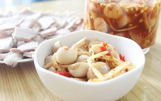Cà pháo dầm mắm ớt chua giòn siêu hấp dẫn