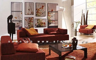 "Tân trang" nhà với tranh ảnh để đón Tết