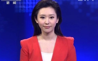 MC thời sự bất ngờ nổi tiếng nhờ xinh giống Lưu Diệc Phi