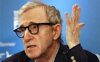 Woody Allen: 3 lần ôm tượng Oscar và 2 lần lạm dụng con gái nuôi