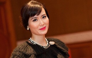 Hoa hậu Thu Thủy quyến rũ với đầm đen sang trọng