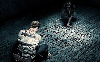 Diễn viên "Deliver Us From Evil" kể chuyện lạnh gáy khi đóng phim