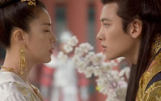 Số phận đầy gian truân của mỹ nhân làm xiêu lòng 6 vị hoàng đế