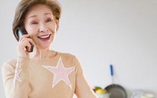 Mẹ chồng chuyên gia "mách lẻo" thông gia