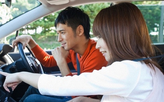 Sáng chở vợ đi làm, trưa đón tình nhân đi khách sạn