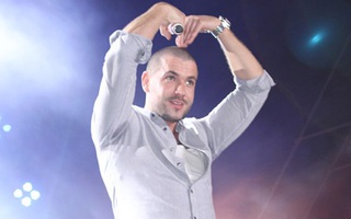 Shayne Ward đốn tim khán giả Việt vì quá dễ thương!