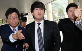 “Hoàng tử Hallyu” phải nộp 136 triệu vì tát vợ