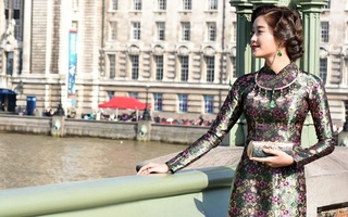 Huyền My đẹp hoài cổ giữa trời Luân Đôn