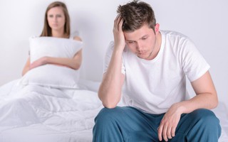 Nghẹt thở vì "hành động lạ" của chồng