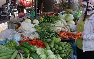 Sau xăng, thực phẩm tăng giá mạnh