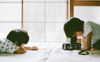 Gửi bố của con em: Có những điều về con mà ti vi, điện thoại không thể kể