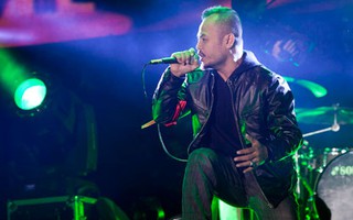 Bức Tường chưa làm khán giả thỏa mãn với "Rock Storm"