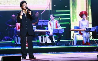 Chế Linh xin trẻ lại để hát cho... "đỡ khó coi"