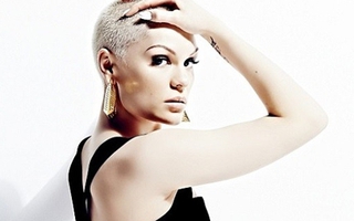 Jessie J lại "mở tiệc" quậy tưng bừng