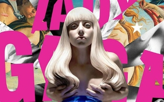 Hóa thành búp bê, Lady Gaga vẫn... nude