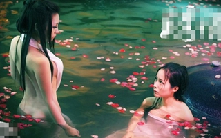 “Mướt mắt” xem Liễu Nham, Giang Nhất Yến tắm hồ