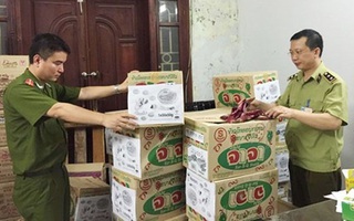 Hà Nội: Bắt quả tang một công ty "tái sản xuất" bánh kẹo Thái Lan hết hạn sử dụng