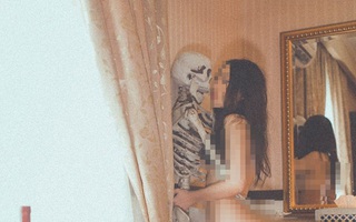 Cô gái đăng ảnh nude lên facebook: Sợ hãi vì tin nhắn "khủng bố"