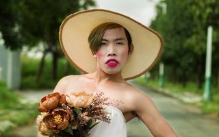 Náo loạn Facebook suốt 1 tuần liền, "Công chúa Thủy Tề" Tùng Sơn là ai?